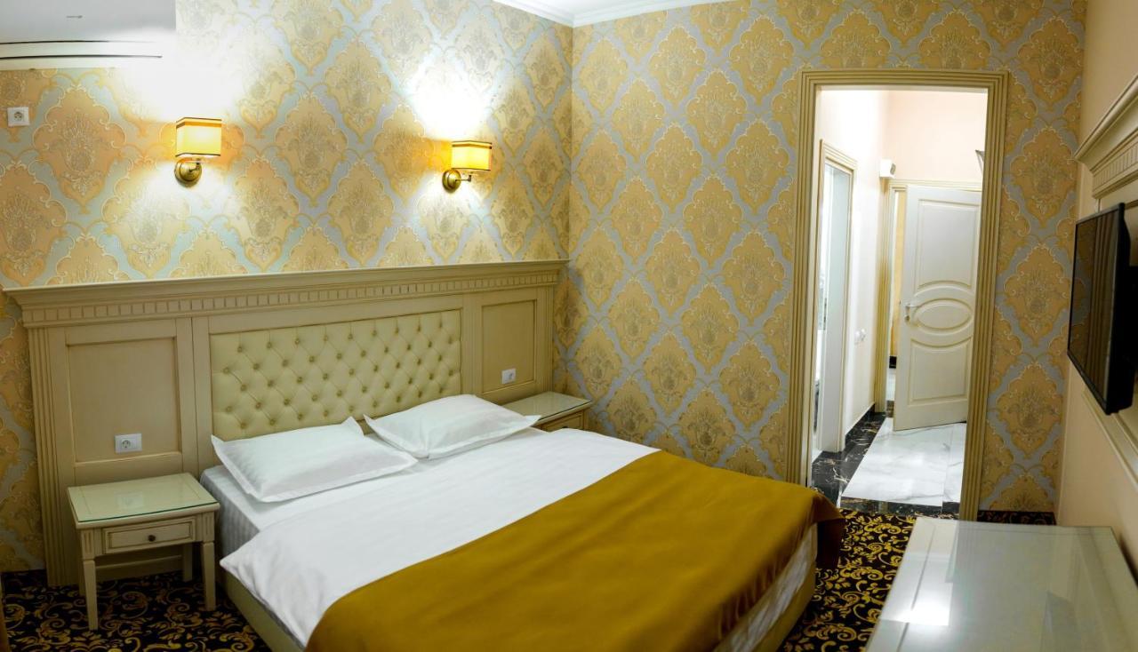 Hotel Little Orient Brăila Exteriér fotografie